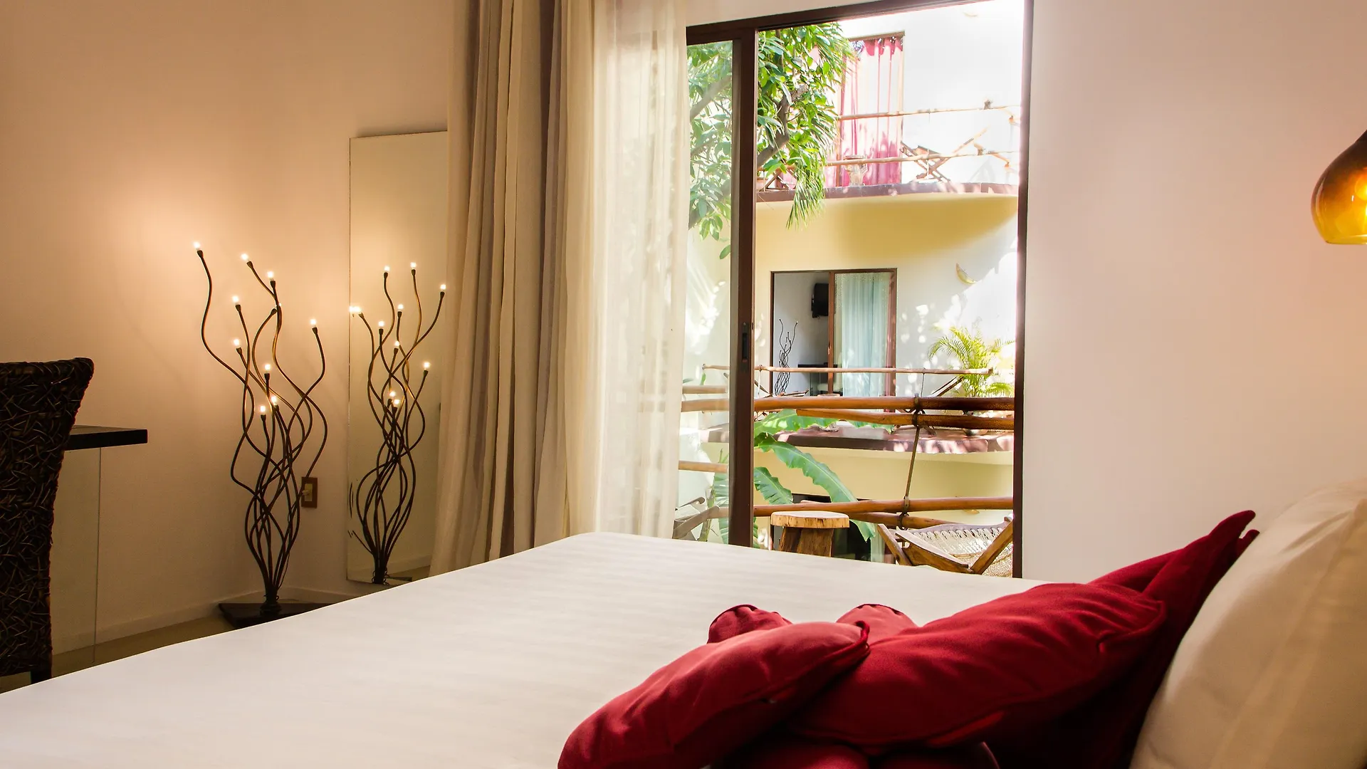 Hotel Kinbe - Few Steps From 5Th Avenue And The Beach Playa del Carmen
