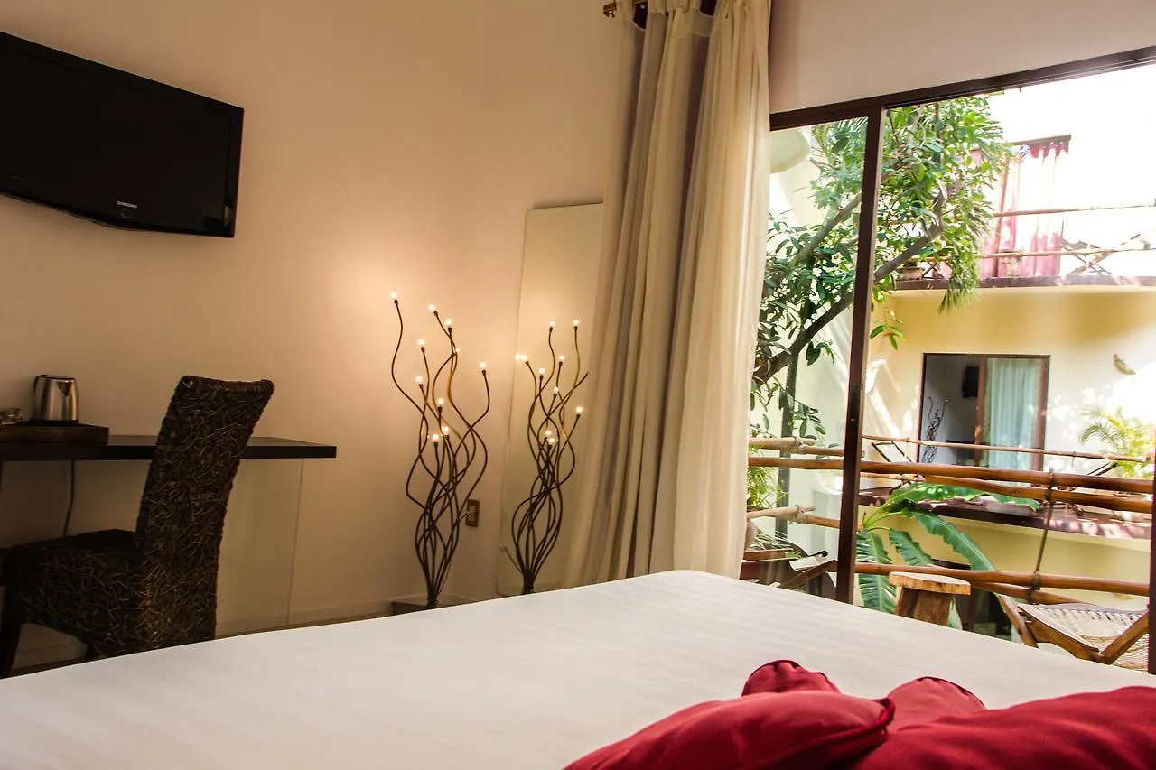 ****  Hotel Kinbe - Few Steps From 5Th Avenue And The Beach Playa del Carmen México