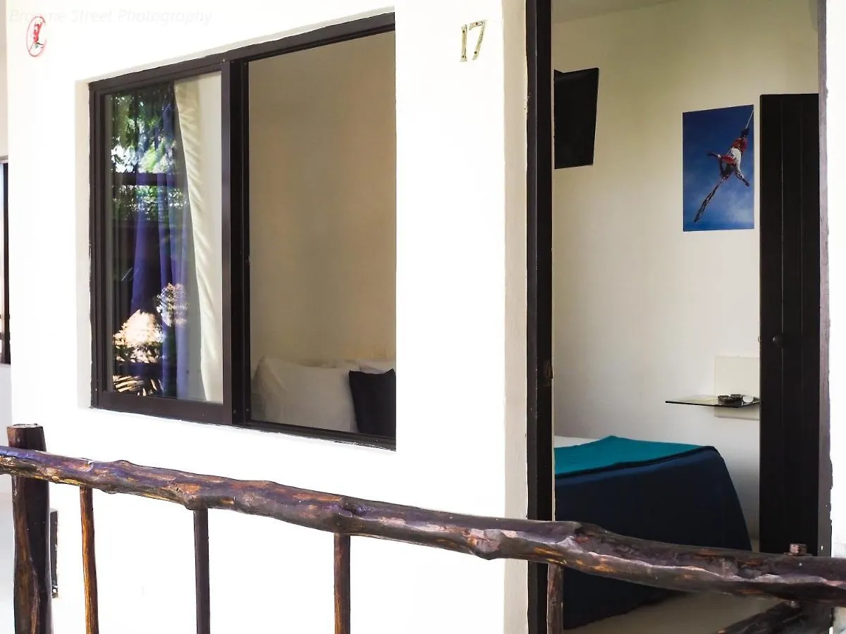 ****  Hotel Kinbe - Few Steps From 5Th Avenue And The Beach Playa del Carmen Mexico
