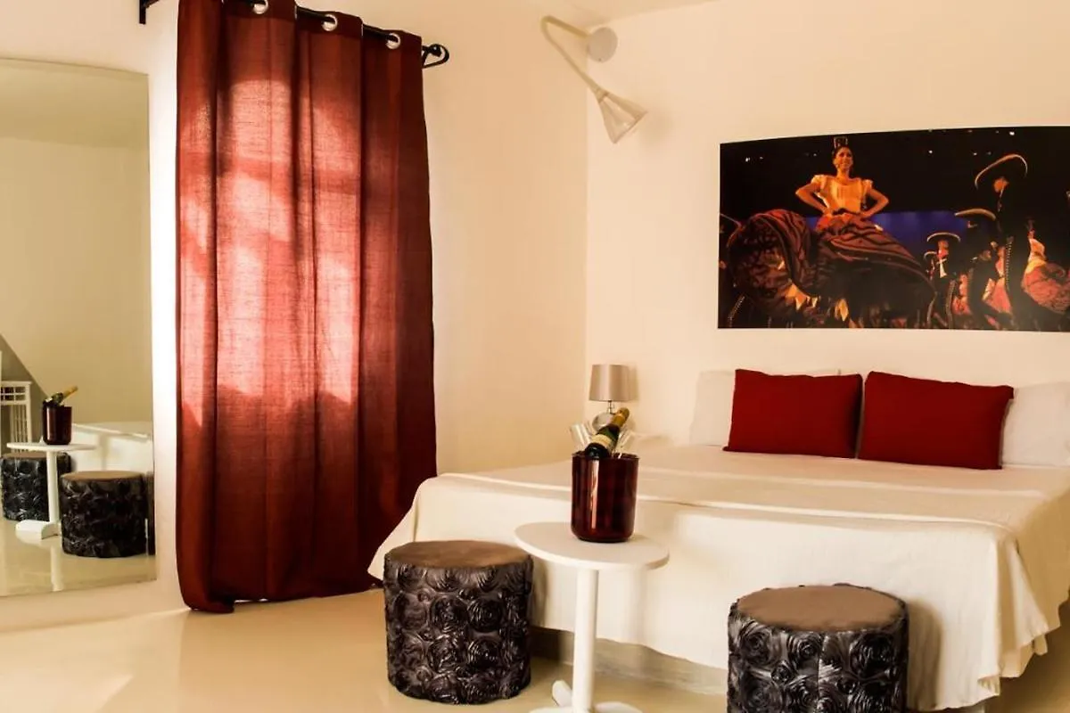 Hotel Kinbe - Few Steps From 5Th Avenue And The Beach Playa del Carmen