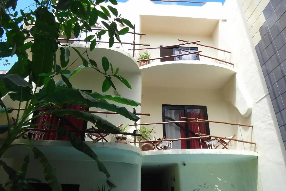 Hotel Kinbe - Few Steps From 5Th Avenue And The Beach Playa del Carmen