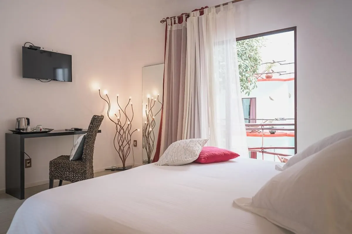 Hotel Kinbe - Few Steps From 5Th Avenue And The Beach Playa del Carmen
