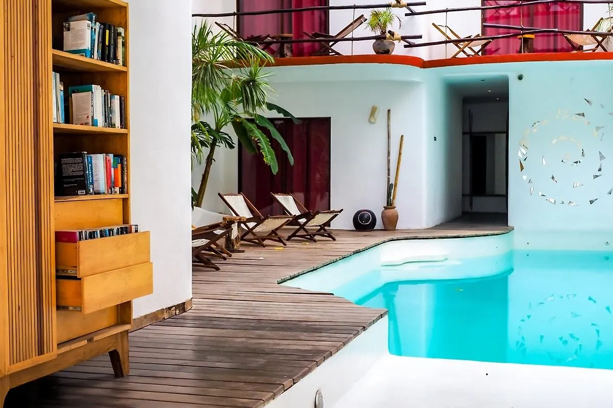 Hotel Kinbe - Few Steps From 5Th Avenue And The Beach Playa del Carmen